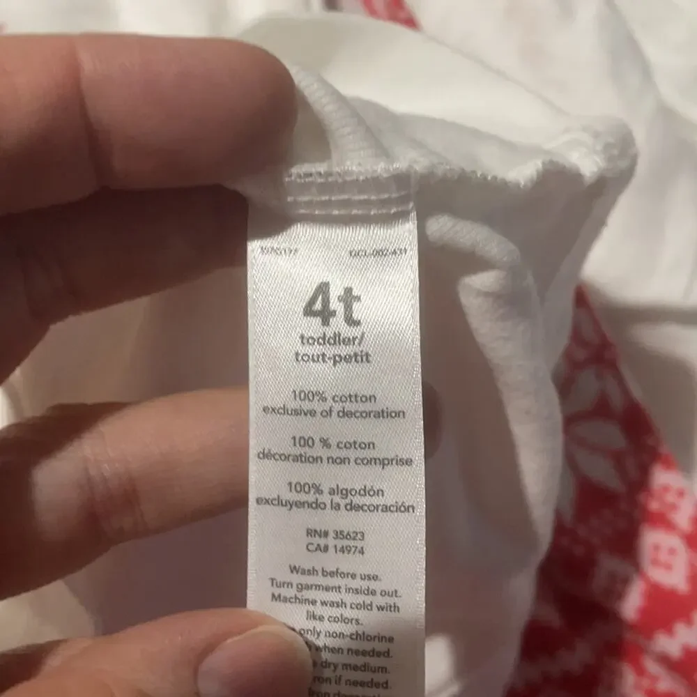 Carters 4t Christmas red white pj’s worn once